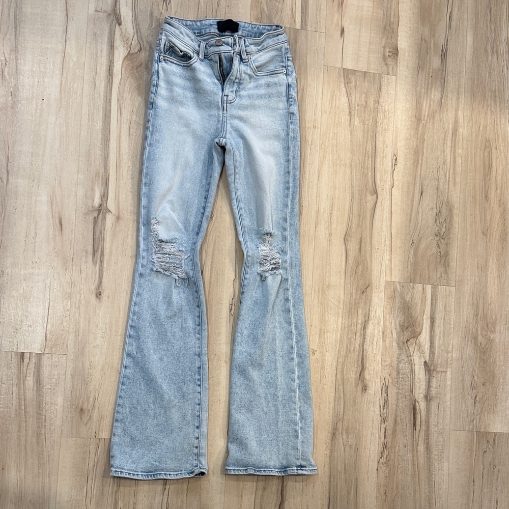 Buckle Black Label-Light Wash Distressed Bootcut Jeans - Women